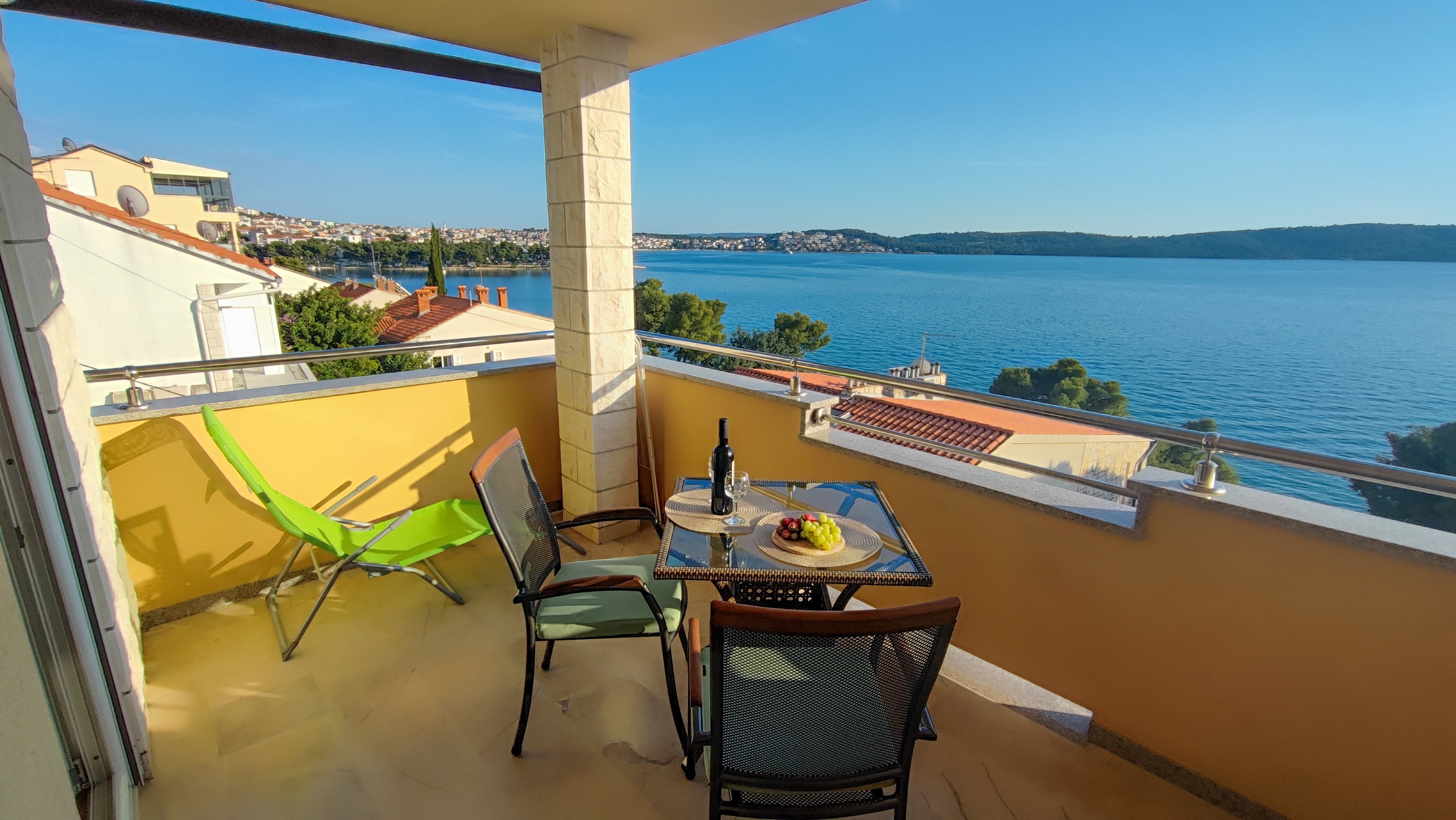 Studio with Sea View